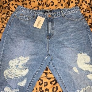 NWT Misguided plus jeans SIZE 16